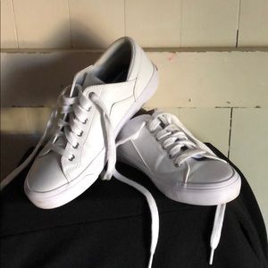 Guess low leather sneakers